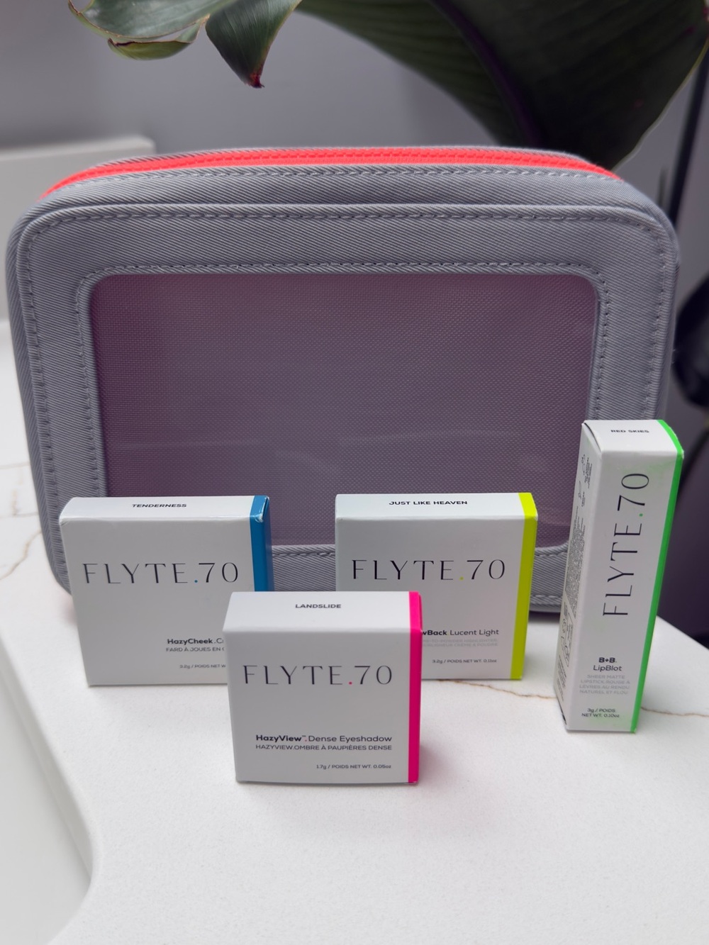 FLYTE.70 Makeup Bundle with Makeup Case